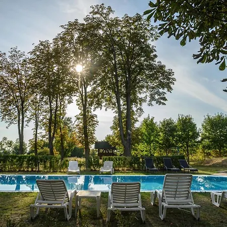 Boros Kastély Villa *